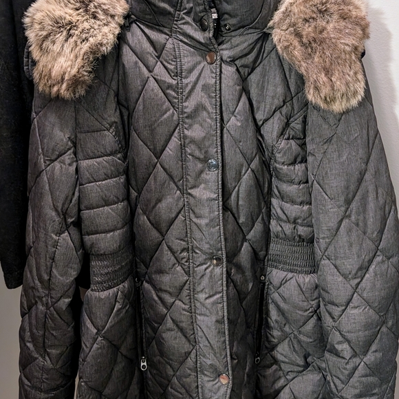 Ladies apartment 9 winter puffer coat. Size large. Grey - Picture 3 of 4